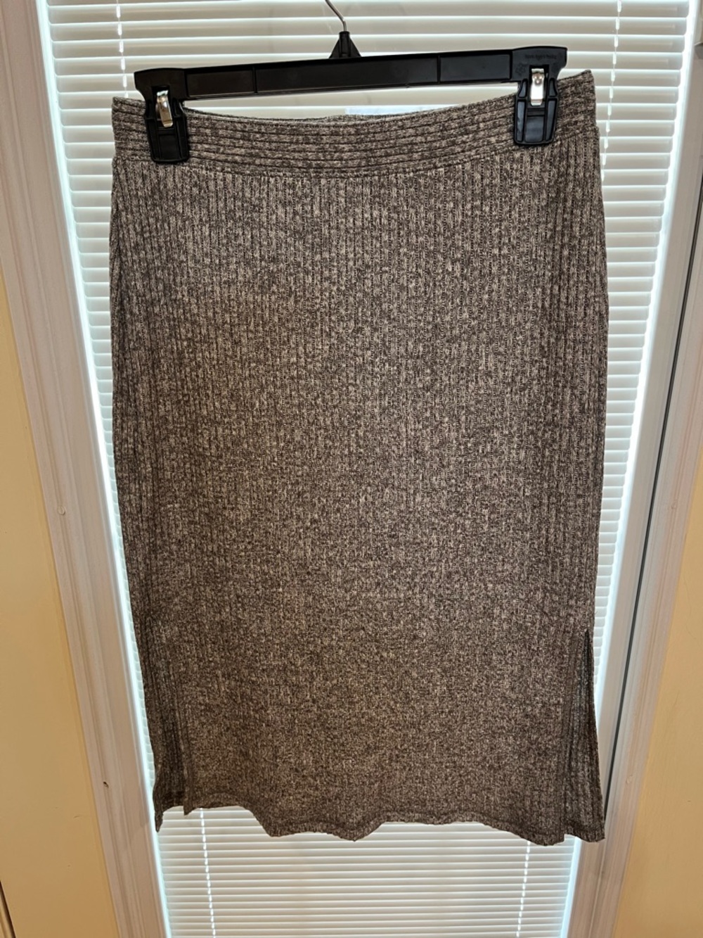 Banana Republic Ribbed Midi Pencil Skirt in Heathered Gray